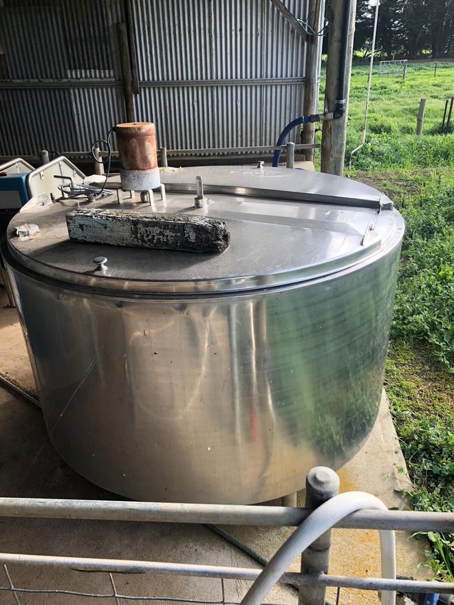 Automatic Calf Feeder Holm & Laue QUICK SALE! Machinery